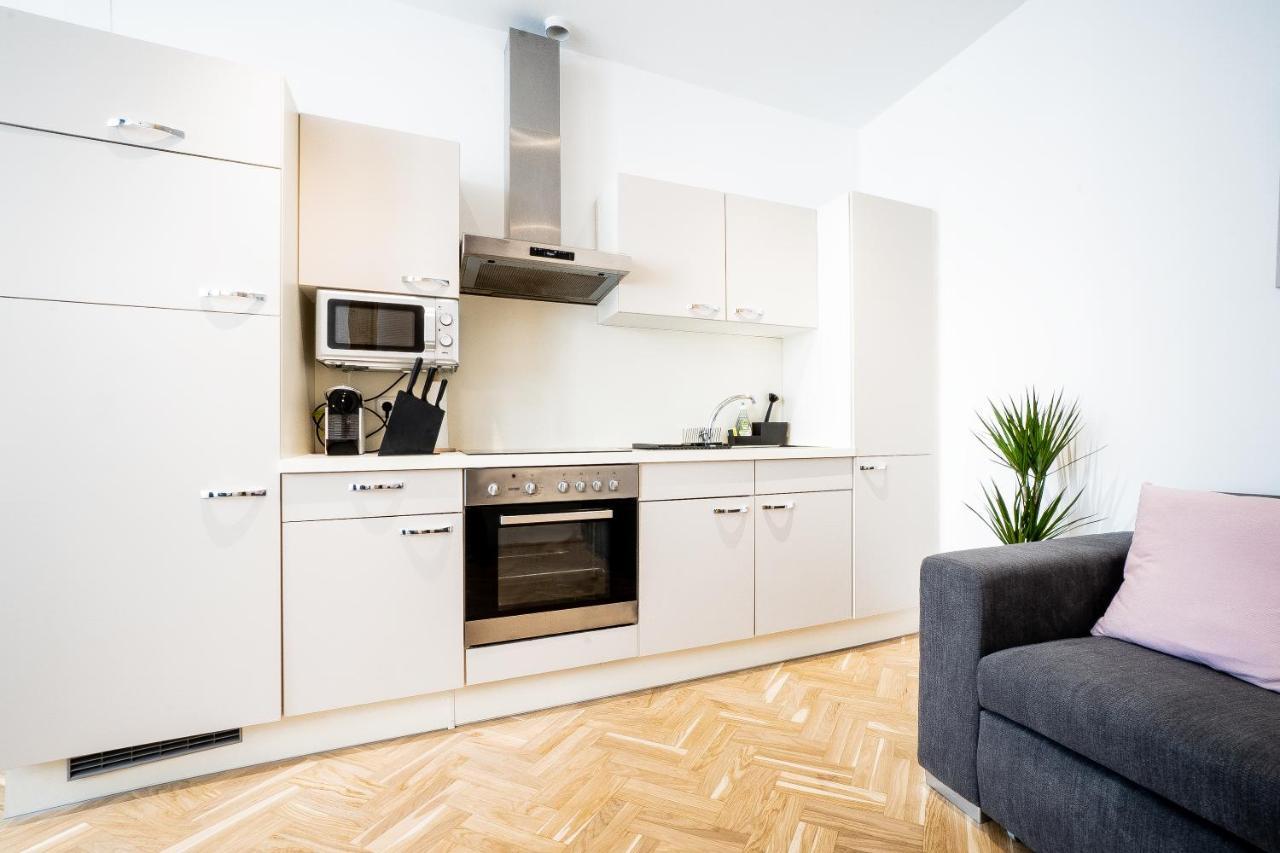 Comfortable, Balcony - Quick Access To Vienna's Old Centre Wien